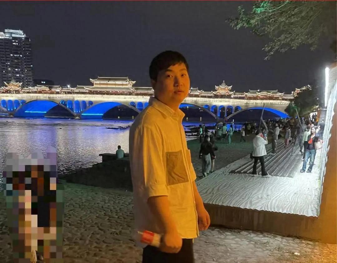 别再说草根逆袭是运气了，有的人是把电商规则吃透，把爆款当公式去“解”。看完河