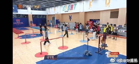 阿云嘎颜安成绩两极反转披荆斩棘谁能想到小游戏差距这么大，阿云嘎部落有邵子恒强势