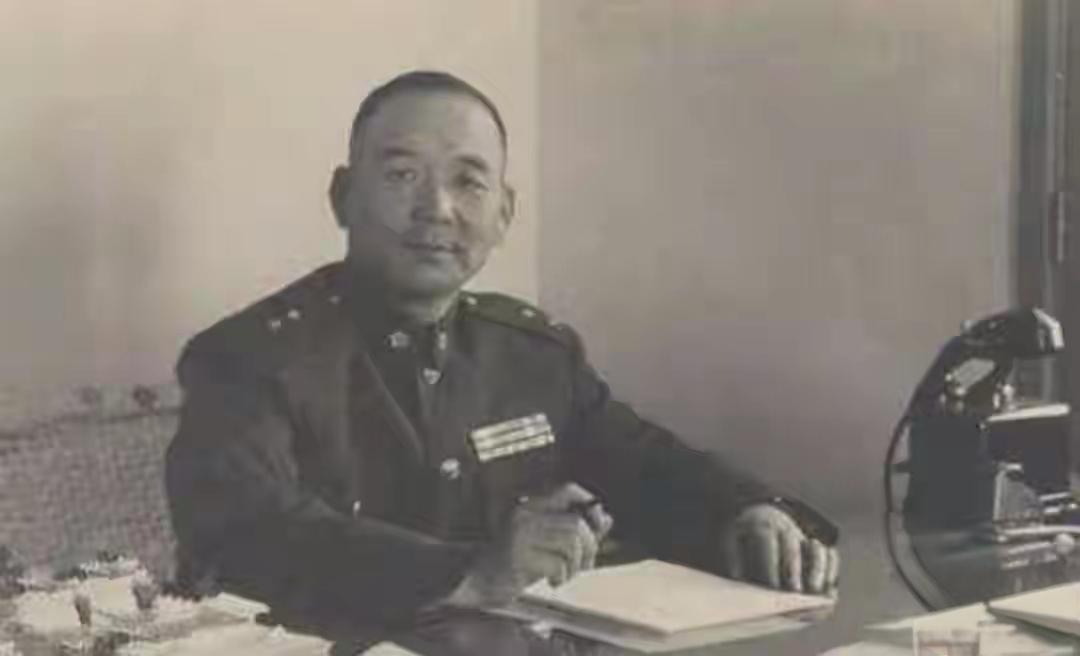 解放战争唯一复仇的国军中将，使我军损失9000人，后晋升1级上将解放战争全面