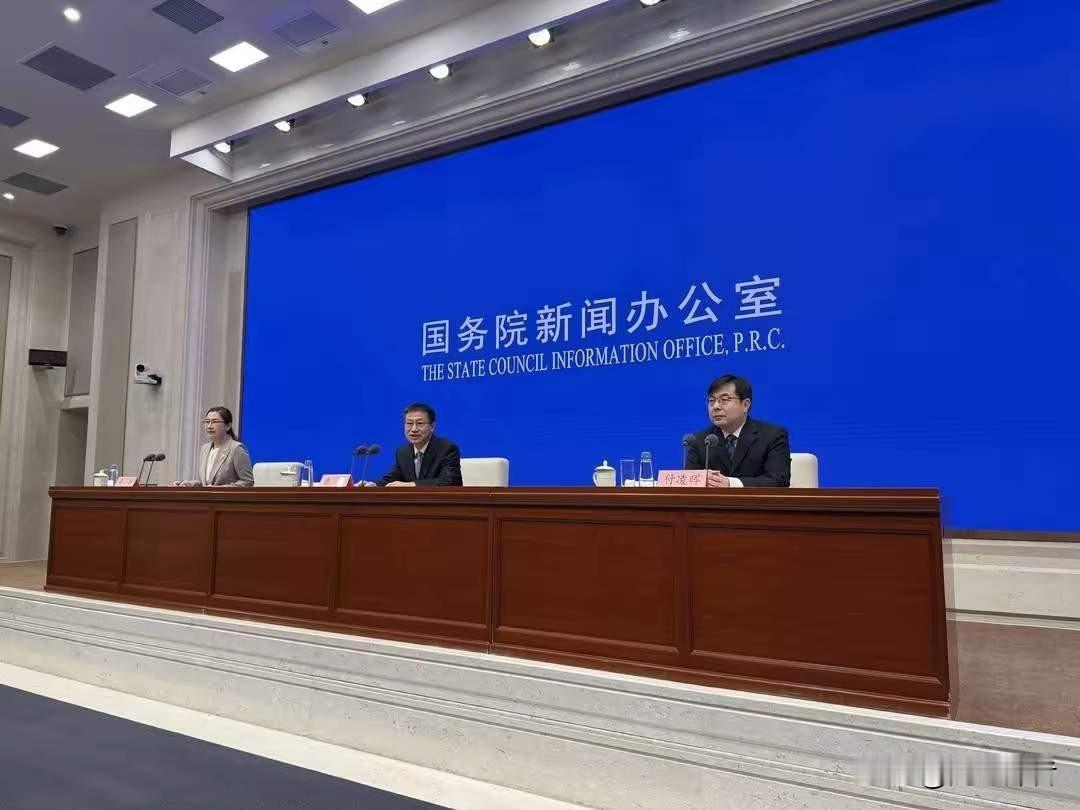 2025年的出生人口减少一点也不意外!说实话好多年轻人对于出生人口减少的观念和专