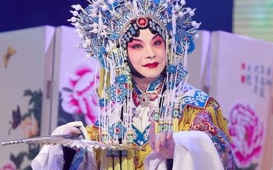 沈阳京剧院梅派青衣刘畅演出《宇宙锋》(四)_土豆视频