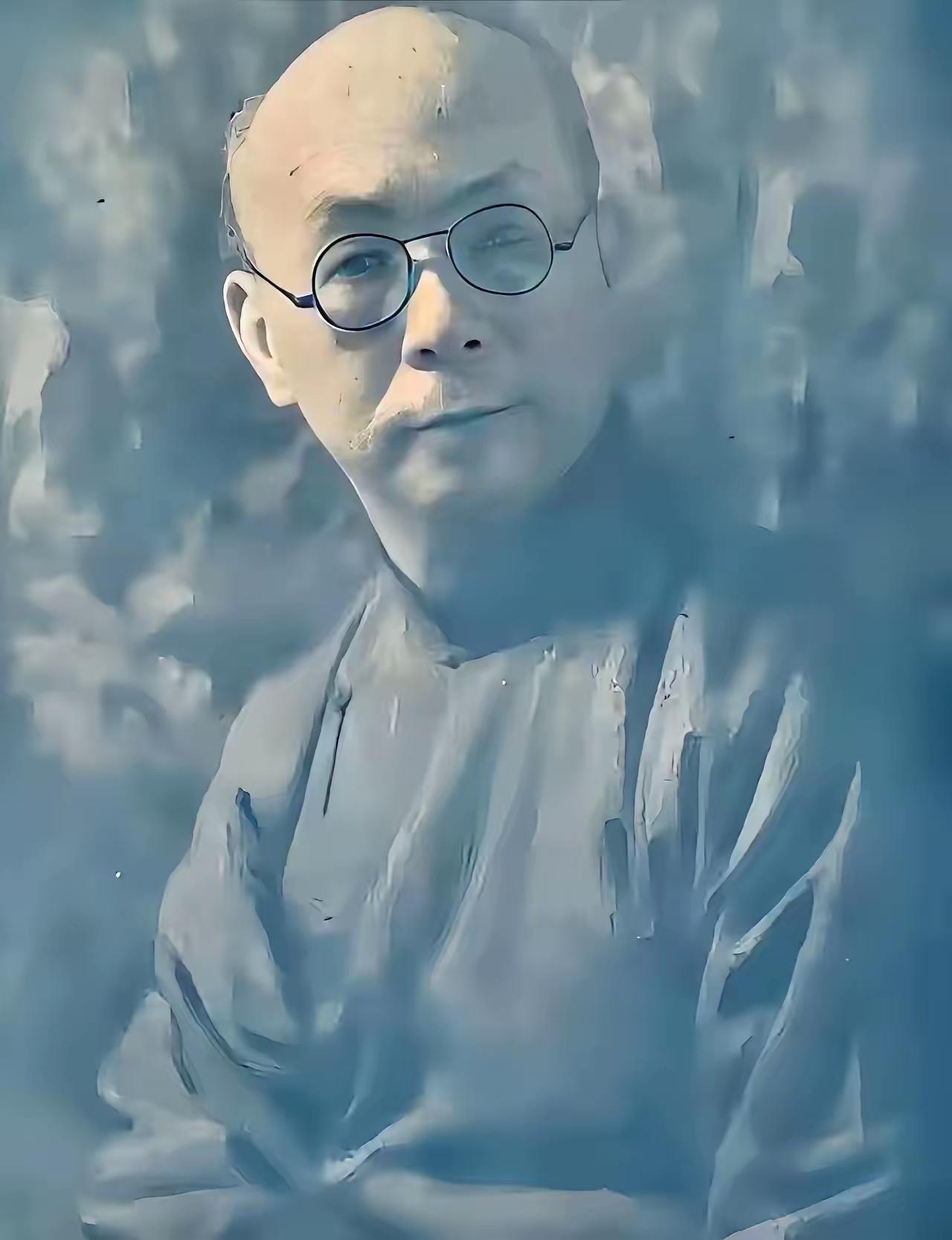 中国最大的汉奸是谁？他远比汪精卫更加可恨。要是没有他，日本连中国大门都进不了。在