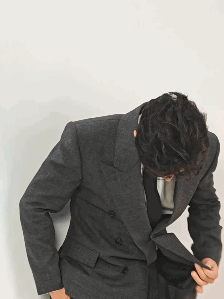 肖战肖战➤肖战顺顺利利小暑至，荷花香，光阴静美，万事均安！迟来的小暑祝福