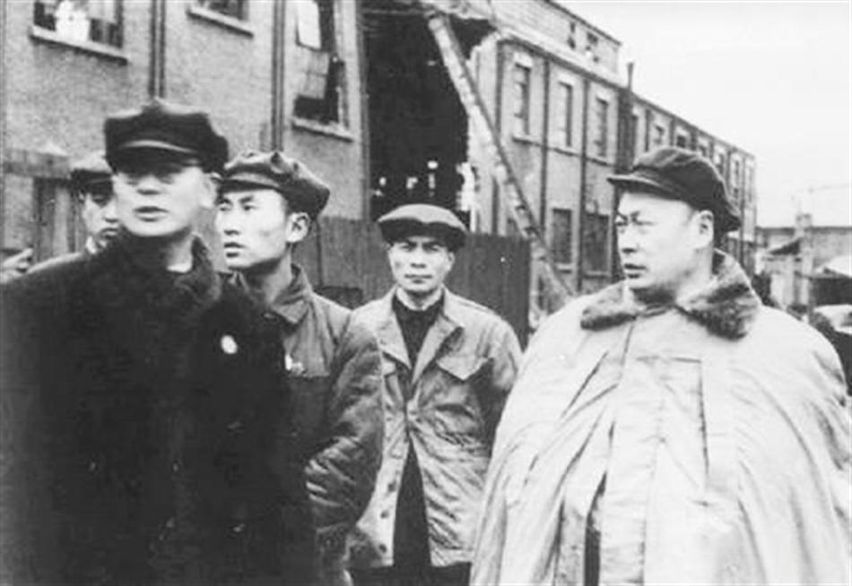 1953年陈毅恩师被下令枪决，因曾救新四军，陈毅：他是功臣不能杀这位让陈毅