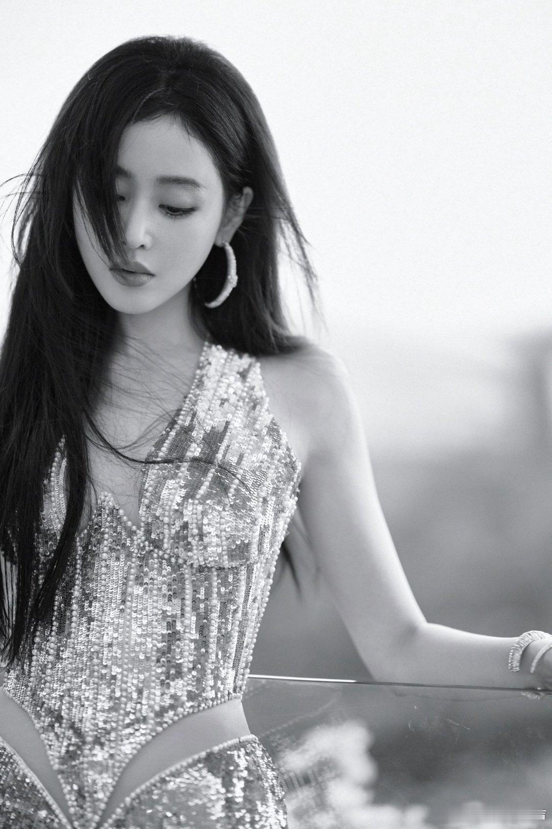 张天爱太让人动容！以热忱筑公益基金护肿瘤患儿，高效推进灾后妇童庇护，台前