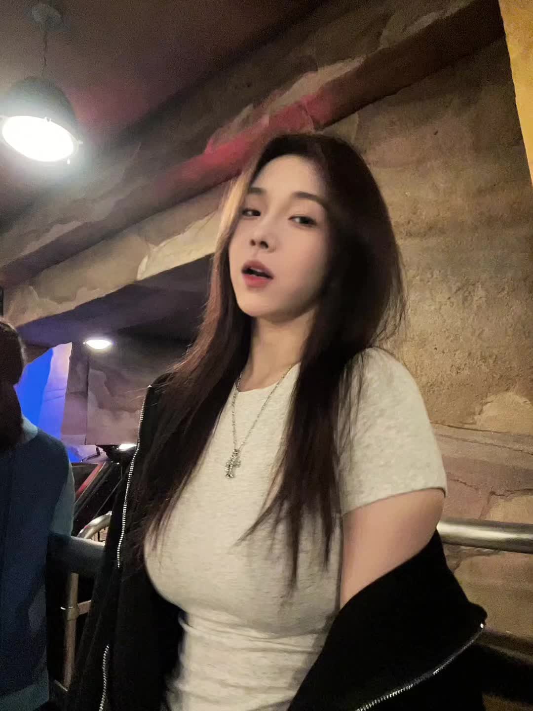我喜欢她 脾气差点又怎么了