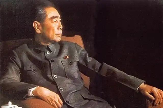 周恩来总理去世那天，发生了一件让很多人都没想到的事。1976年1月8日，周恩来