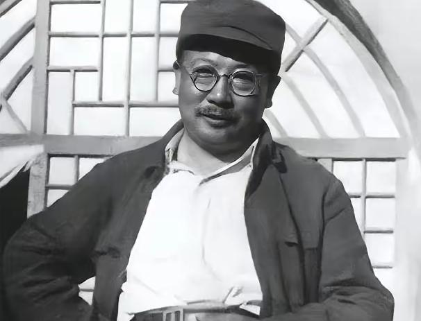 一九四一年，中统大员缪庄林潜入延安，交出绝密密码本等死。面对酿成南京血案的叛徒，