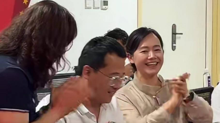 高考出分查成绩，老师的兴奋不亚于家长孩子近几天，各地的高考分数陆续放榜，刷到
