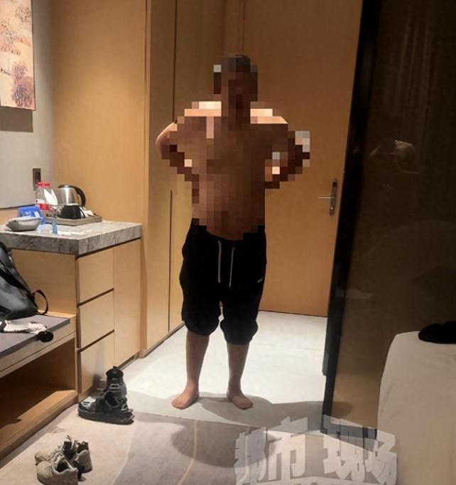 “太离谱！”江苏苏州，一对夫妻去入住酒店，妻子在半夜睡觉休息时，隐约中听到门口有