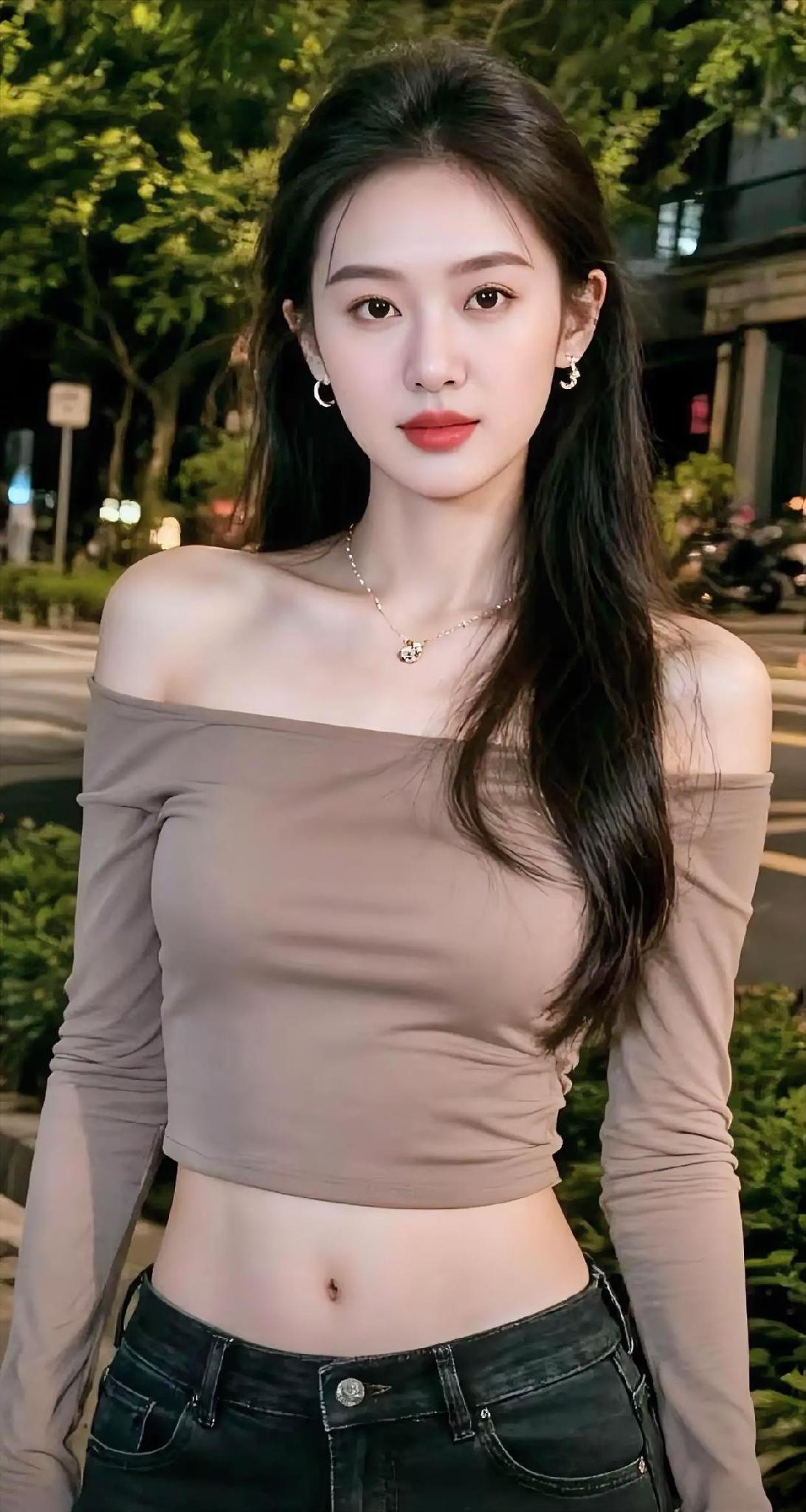 夜色温柔，街灯朦胧，露肩上衣衬出你的自信从容。长发如瀑，垂落肩头，项