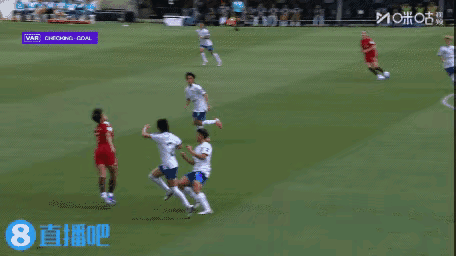 韩国裁判就是不想让中国晋级啊，王霜头球破门，裁判居然通过VAR回放判罚王霜进球前