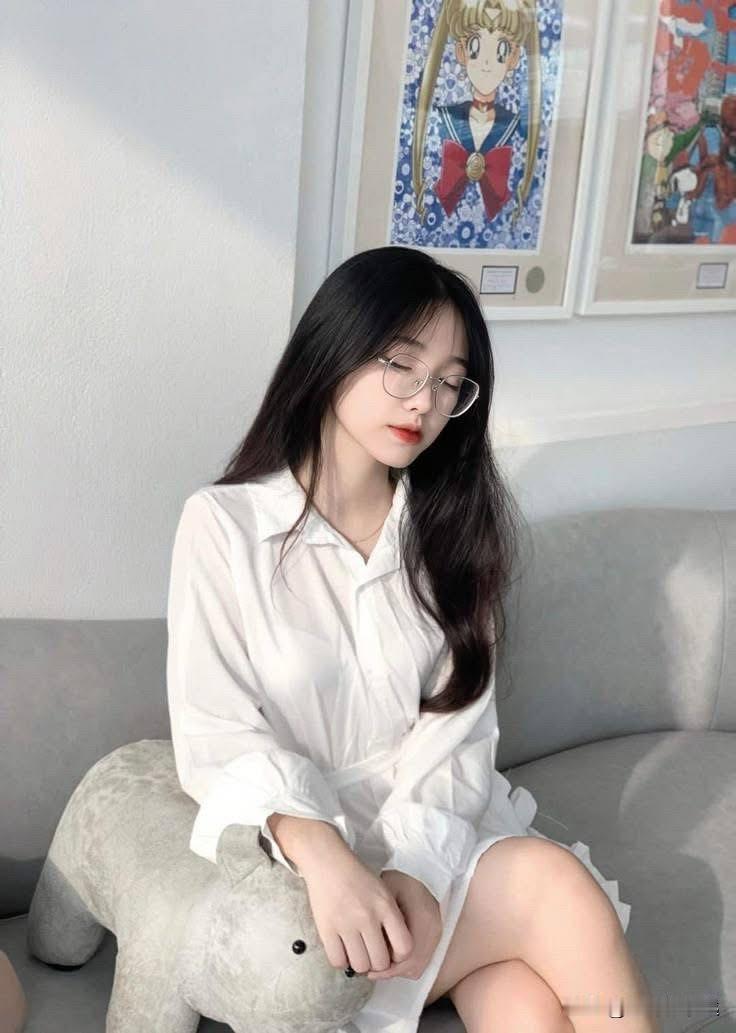 远程买单已成为了一种习惯越南前女友出街买衣服，喝奶茶均由我买单当然这建