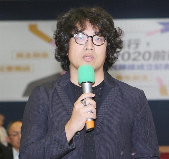 不得不说网友是真的牛！刚刷到消息，沈伯洋居然在韩国出差，大家都在喊着让大陆赶紧联