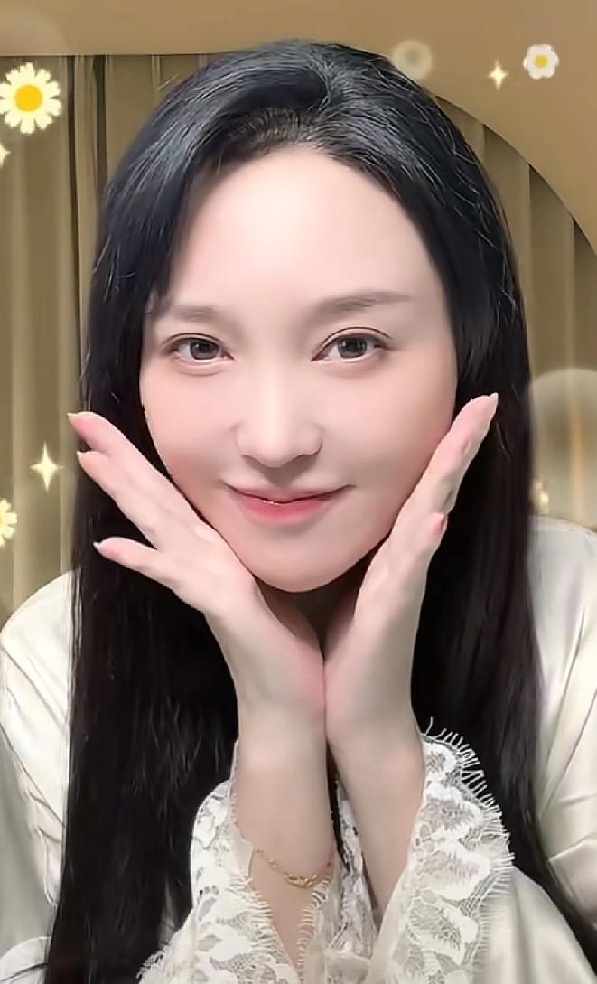 金莎这个人，不能仔细深究，因为细细一看，你就会发现，金莎的人生简直就是内娱“