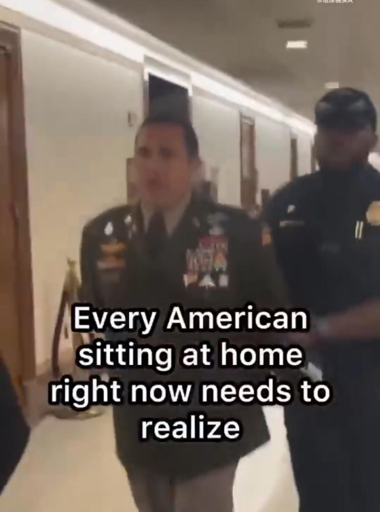 为了以色列纳粹，美国连自己的兵都抓，这个国家已经被犹太人控制了，希望美国人民都尽