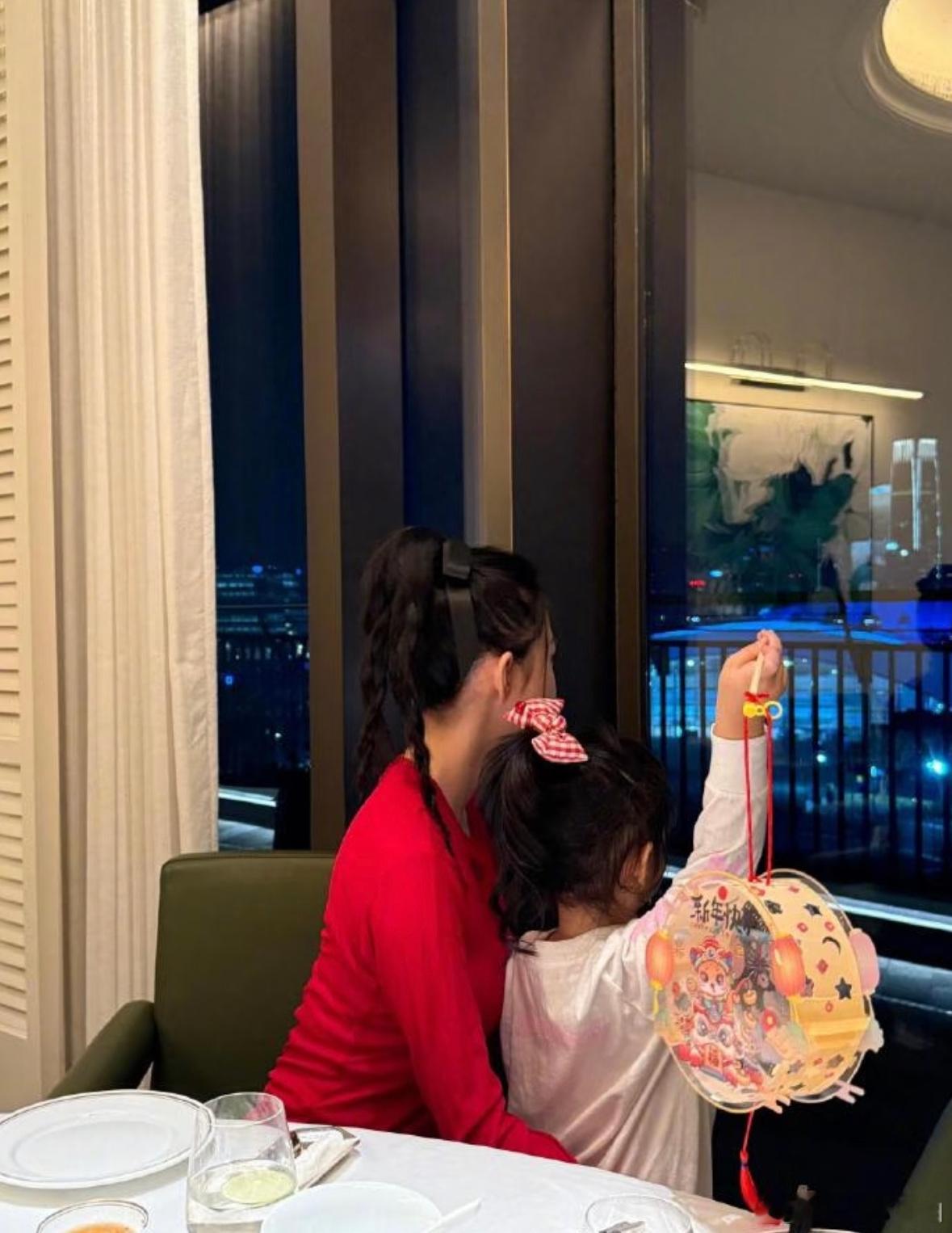 潘玮柏女儿完美继承爸爸碳水脑袋有没有人给潘玮柏算算，潘玮柏胖胖瘦瘦来回有多少斤[