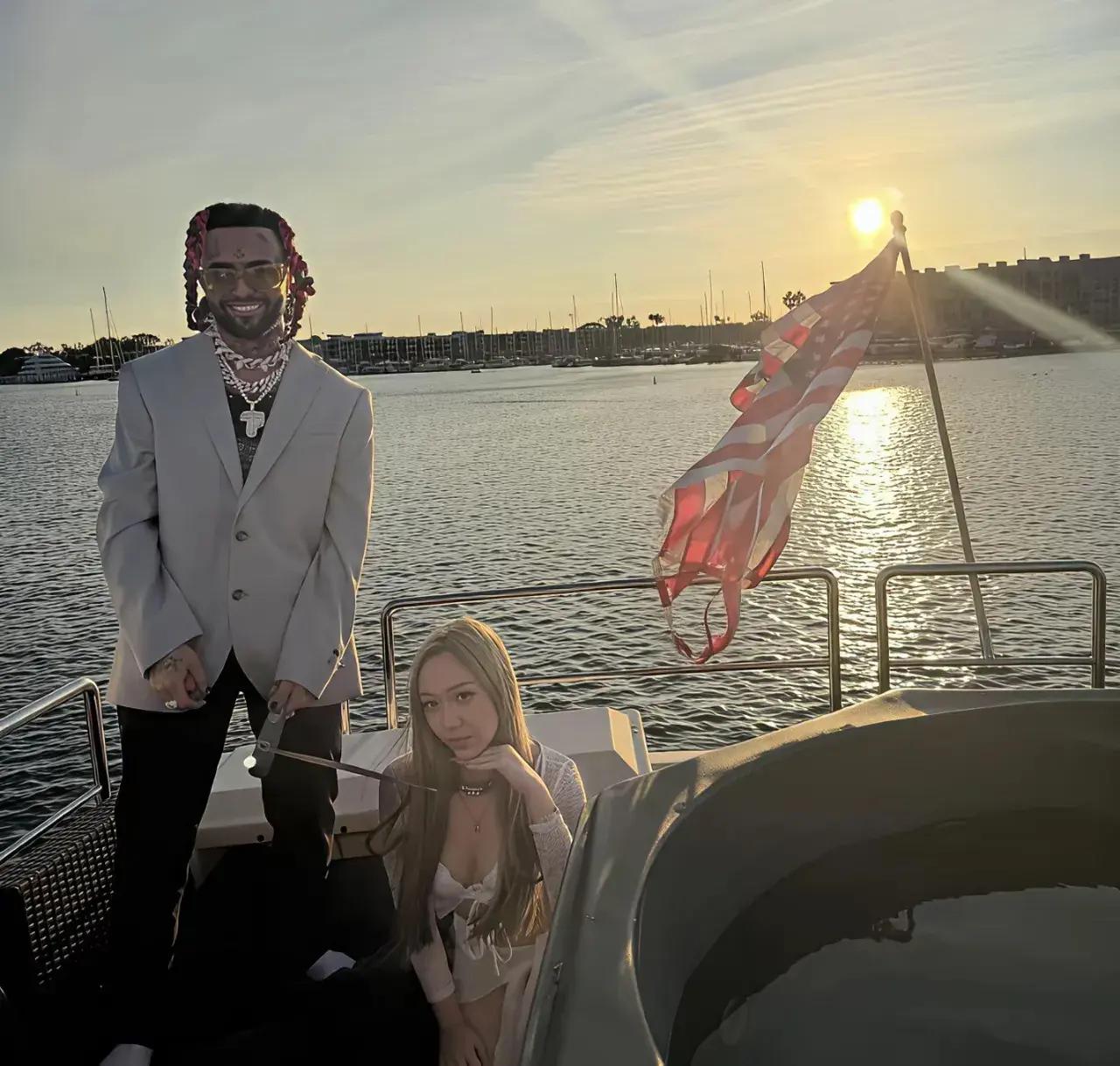 牢a的爆料让裸官们很纠结！他们也担心，在美国生活的妻女在白男们的多通路渗透之下