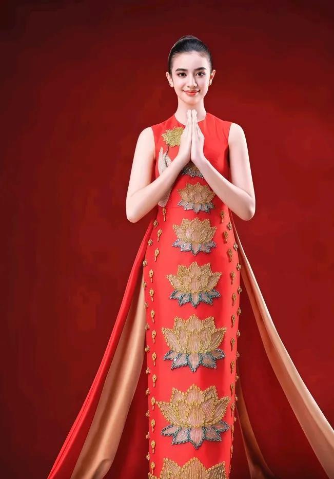 近日柬埔寨公主诺罗敦来深圳了，柬法混血儿，长得真是漂亮。西哈努克的后代在艺术上面