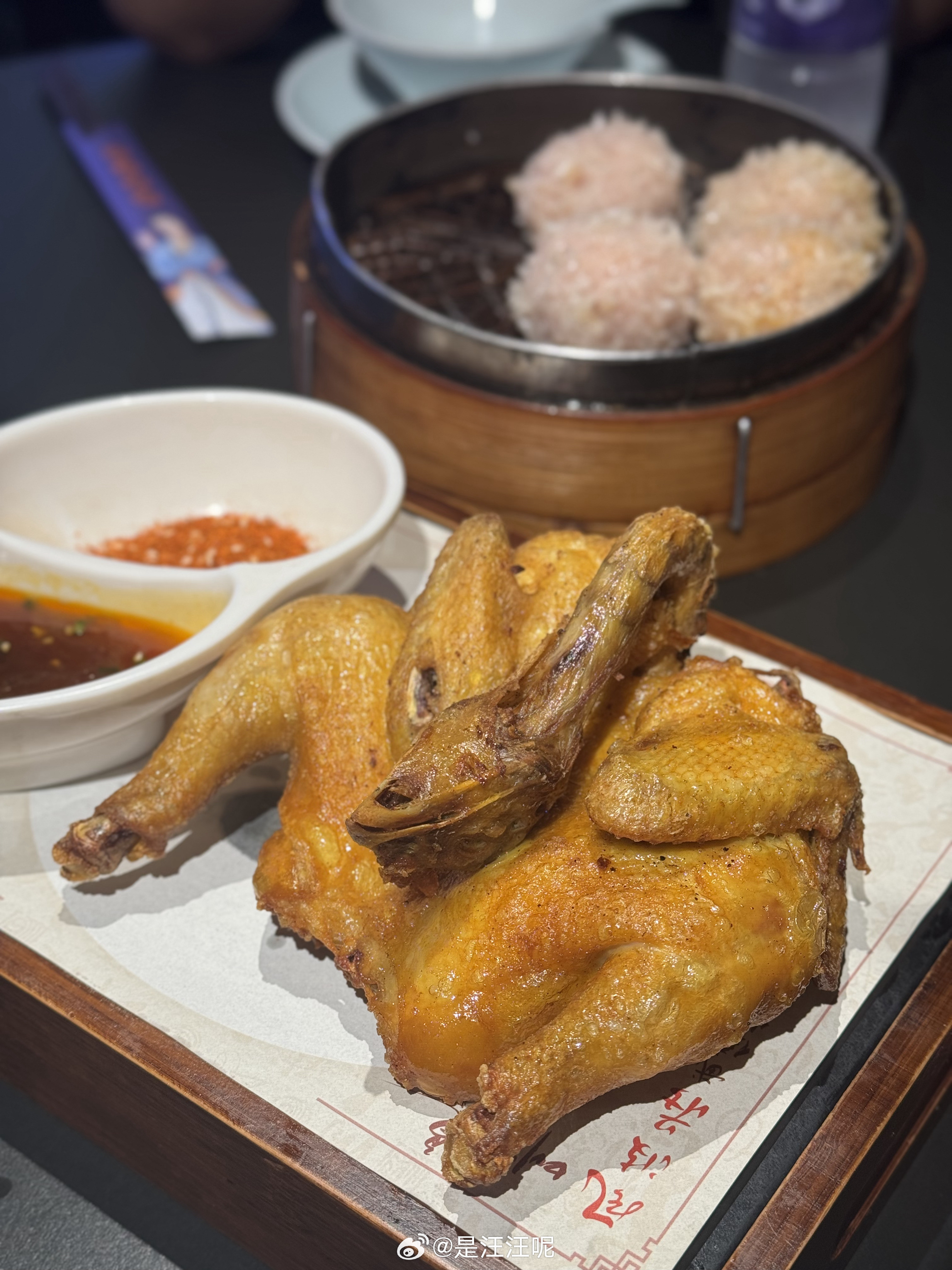 又来吃小徽菜了，就是太热了感觉吃啥都没胃口[哭哭]​​​