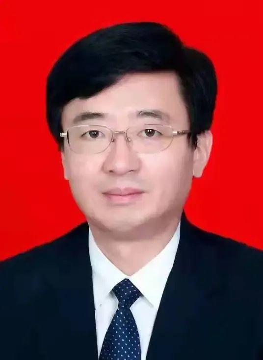 徐明已任威海市委常委