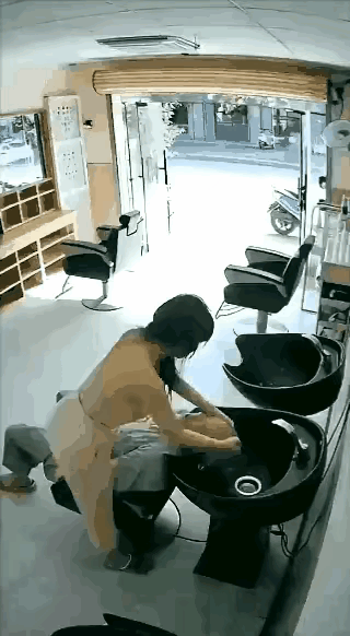 [捂脸哭][捂脸哭][捂脸哭]洗头都不可以了吗～