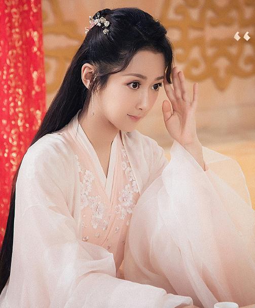 杨紫婚纱照图片