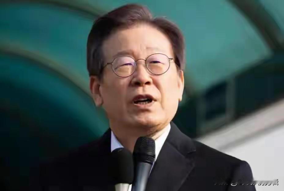 反转！尹锡悦一审获刑5年，李在明死刑诉求彻底落空韩国政坛炸锅！尹锡悦首案一