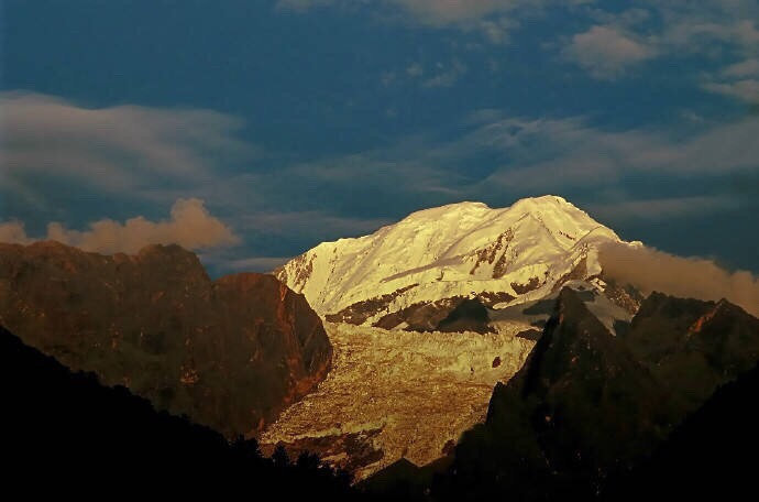 稻城亚丁，当世界都安静，才知心跳如此动人