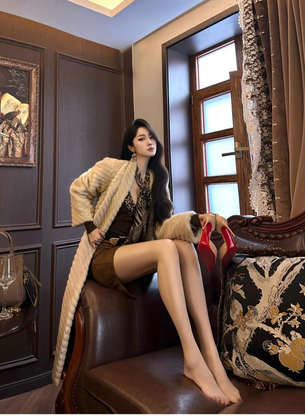 除了脚丫子其他的真的太完美无暇了。