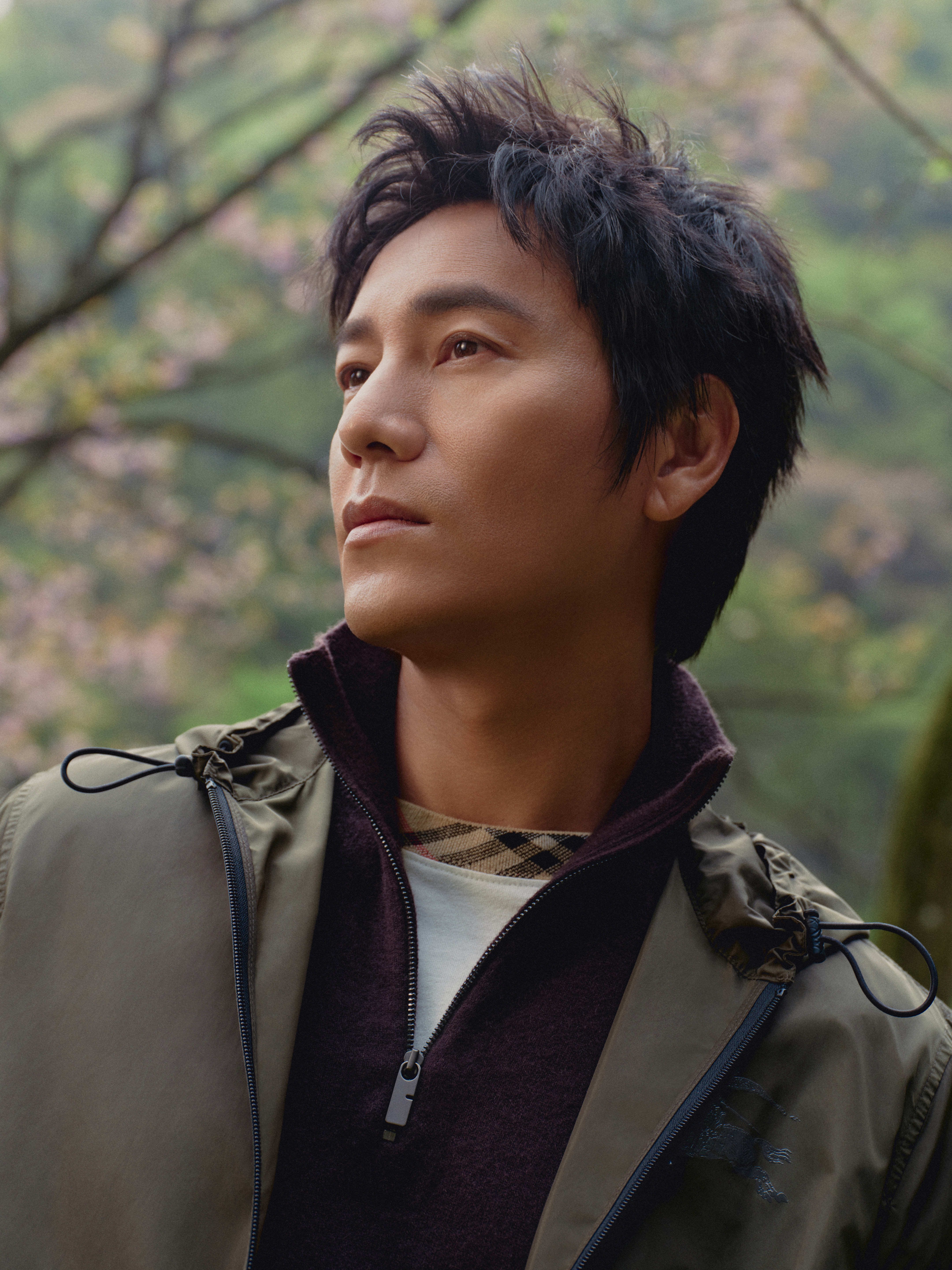 与Burberry同行这次Burberry联手《中国国家地理》合作挺有看点的，重