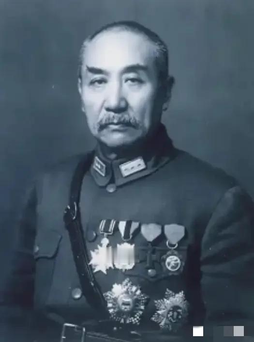 叛变旅长主动投诚阎锡山，没拿到一官半职，反倒被下令活埋1939年，山西决死