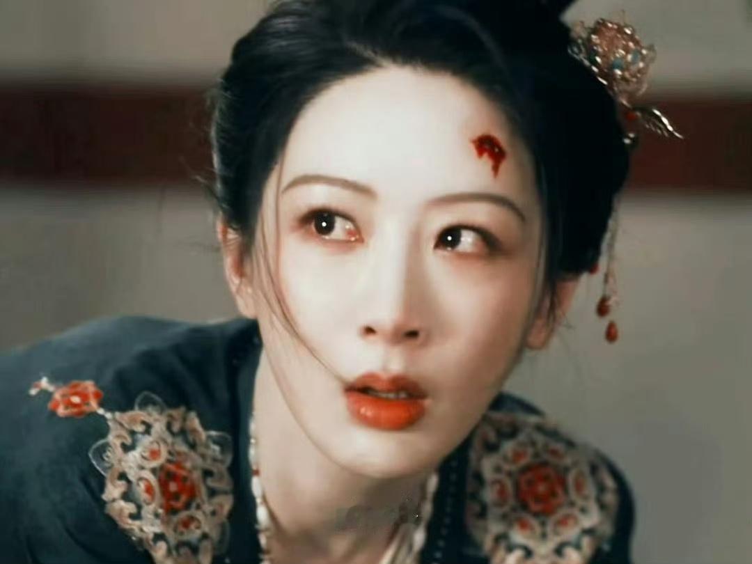 杨紫荣获视后，真的是实至名归！她28年的努力和坚持梦想，是我们的榜样！金鹰奖最佳