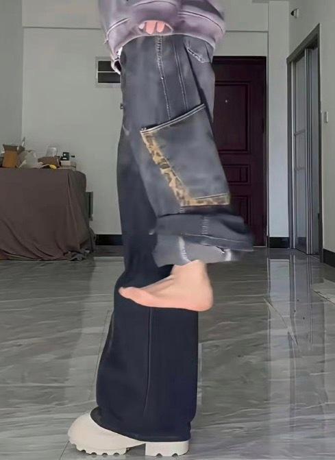 女子的内增高，永远是个谜。