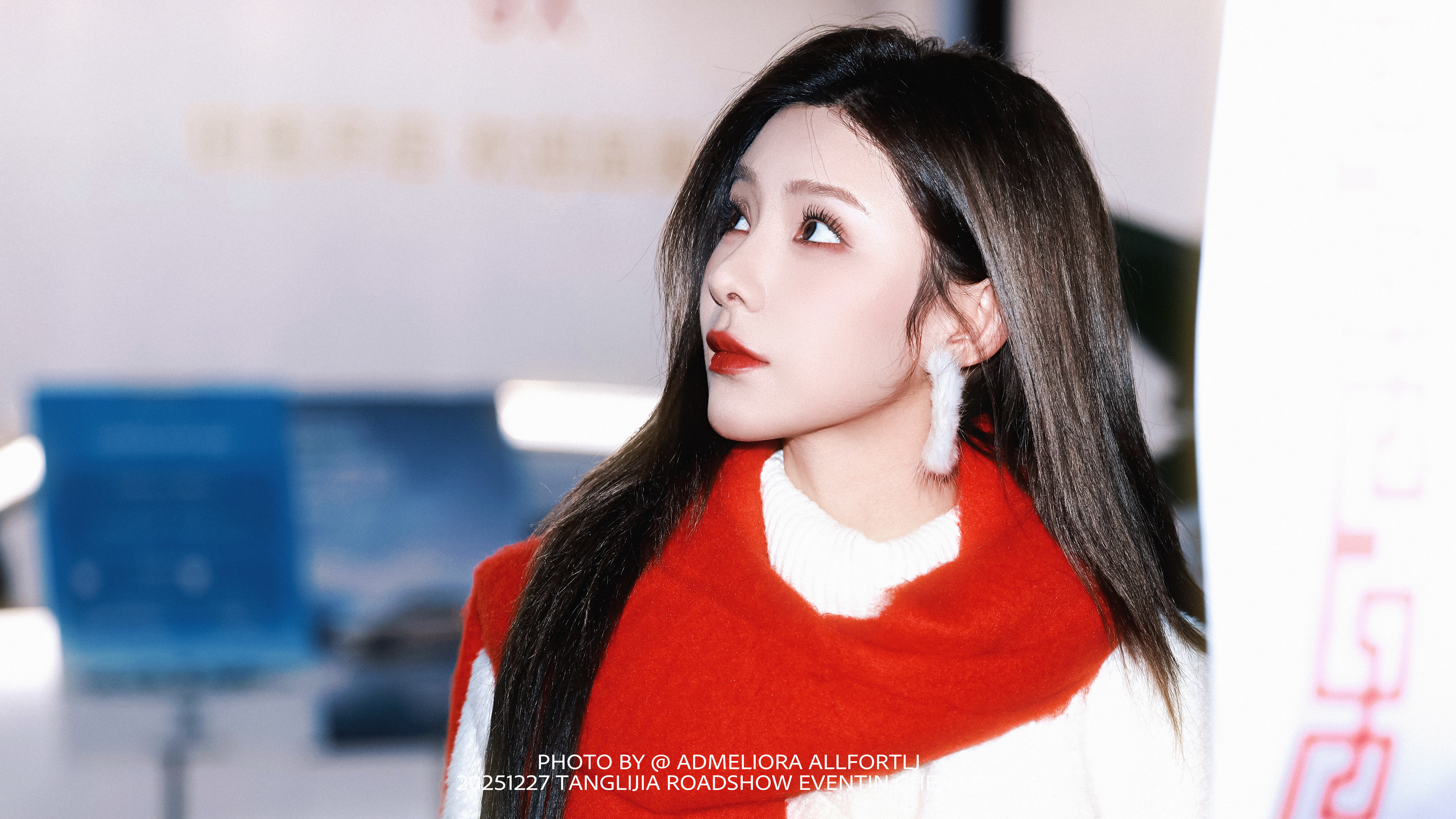 唐莉佳人间百灵鸟