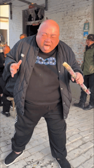 一管子辣根入嘴，就问你舒服不舒服！