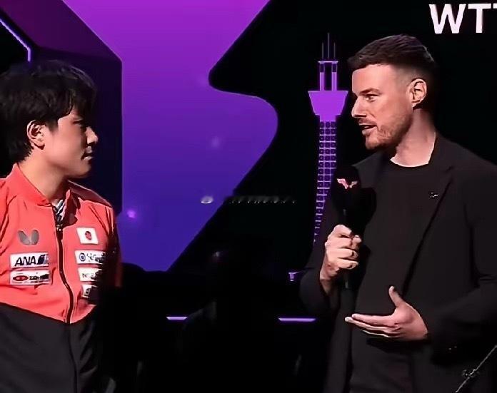抛开国籍，不得不说，张本智和不仅是一名优秀的运动员，还是一个好儿子！赛后采访，记
