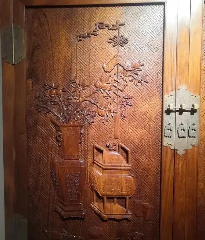 2026年，北京女首富陈丽华骤然离世，470亿家产闪瞎眼，可36年承诺竟成最大谜