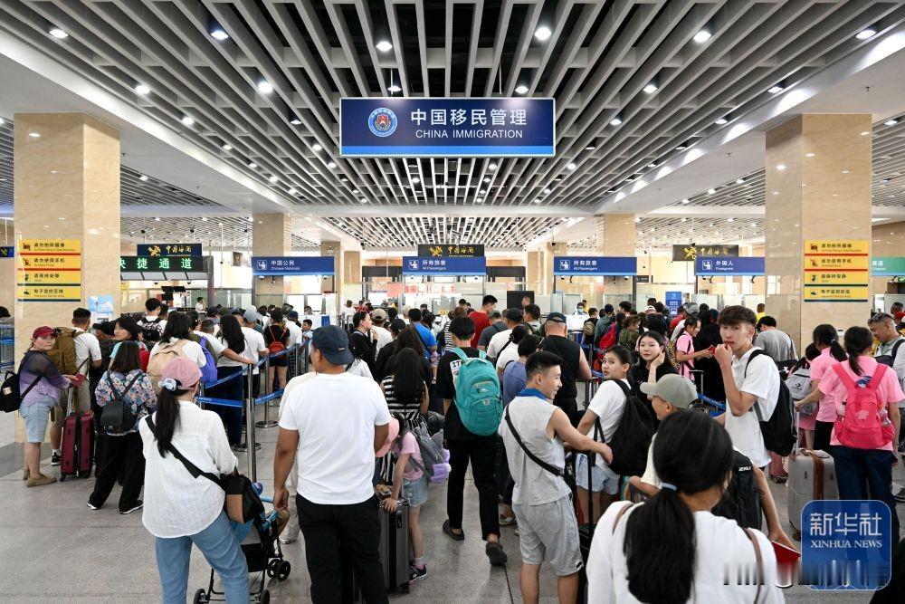 9月15日出入境新规正式落地，很多人存在误解，读懂背后深层用意近日国务院出