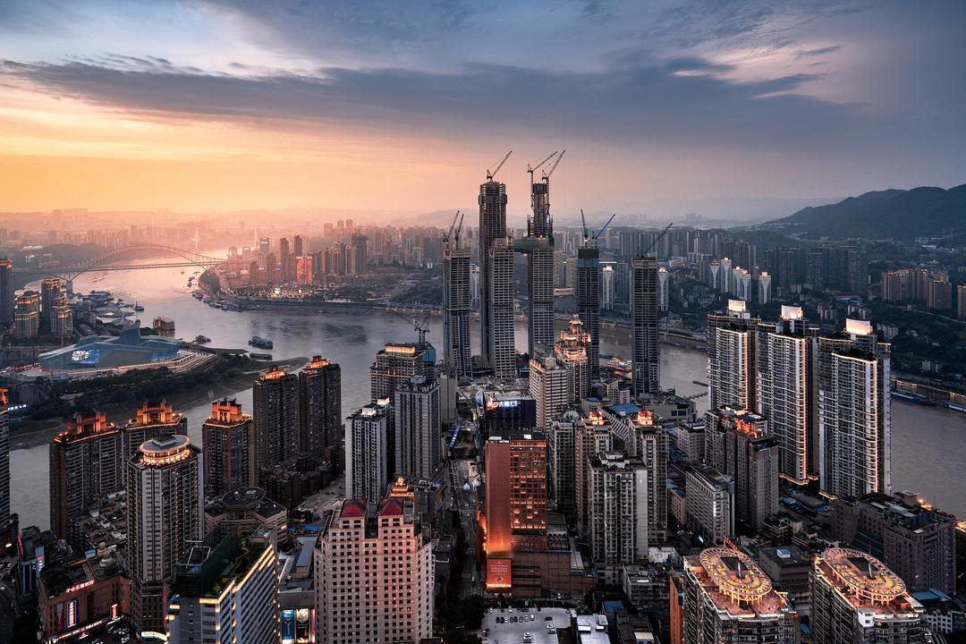 宜宾，绝对是一座被严重低估的宝藏城市!去了就不想走的那种。第一宝，长江头的气势