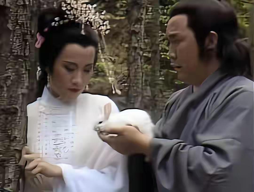 瑛姑和一灯大师到底是谁对不起谁？在我看来《射雕》里面五绝有两个奇葩，一个是黄