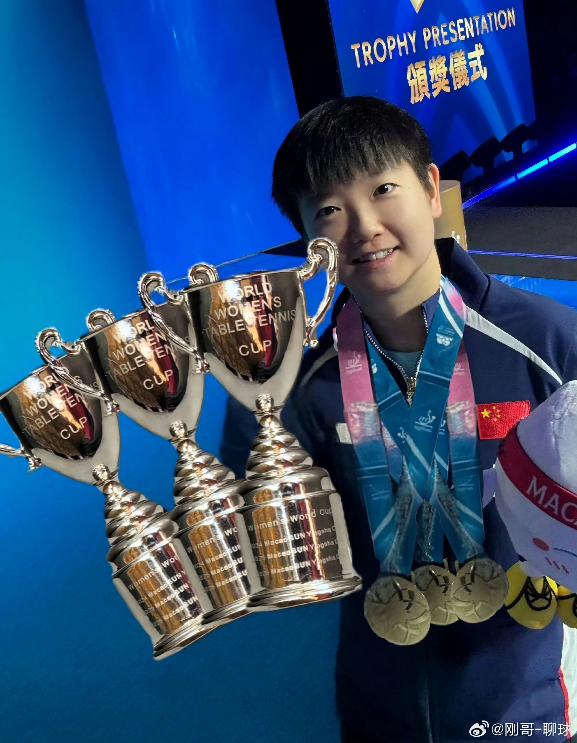 登顶同框！王楚钦灵魂拷问