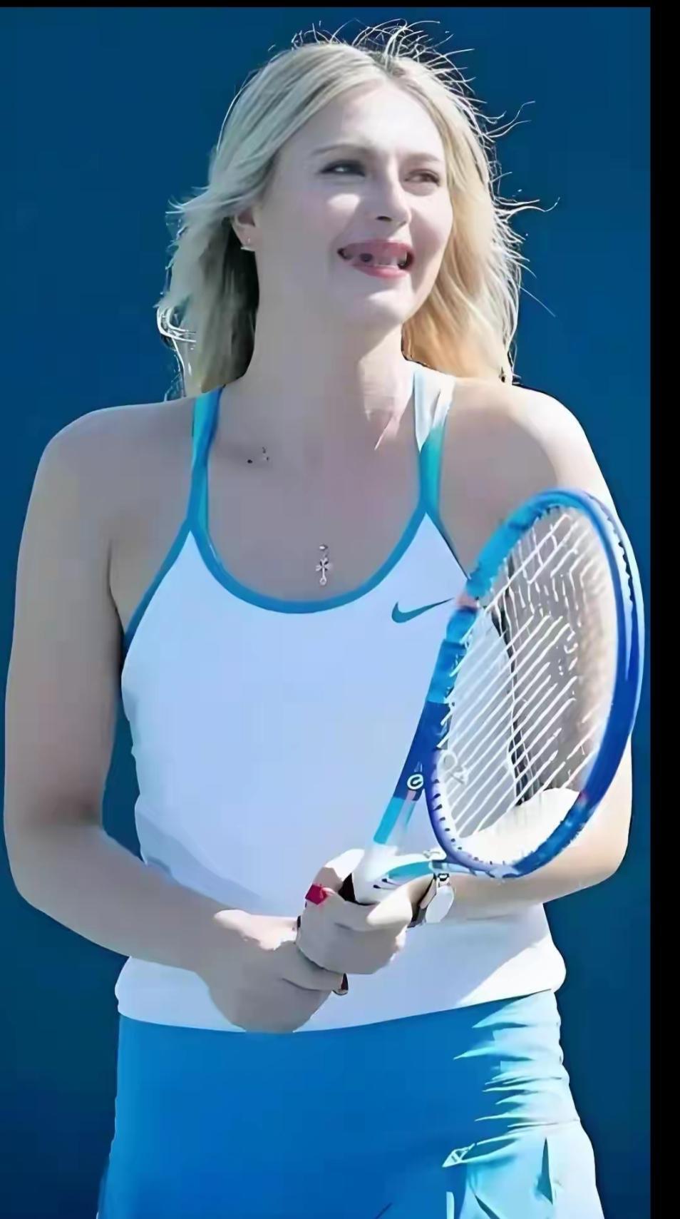 不但网球打得好，人也特别漂亮，温婉优雅，美貌与才情并重！玛利亚·