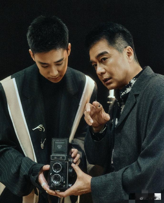 何晴的儿子，许何说：大家不要为我难过，很庆幸我很幸福。​妈妈虽走了，但她留