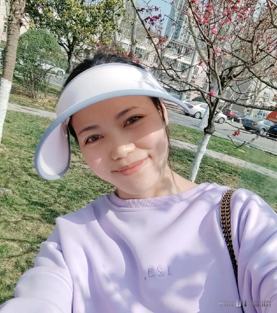 董文卉遭男友割喉，直到血流尽死亡，眼睛还是睁着，对方用手抚摸并拿棉被盖上。事发地