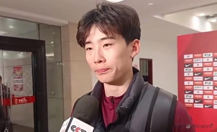 苗润东估计自己也后悔了，早知道他应该加盟上海海港，至少能代表上海海港B队踢中乙，