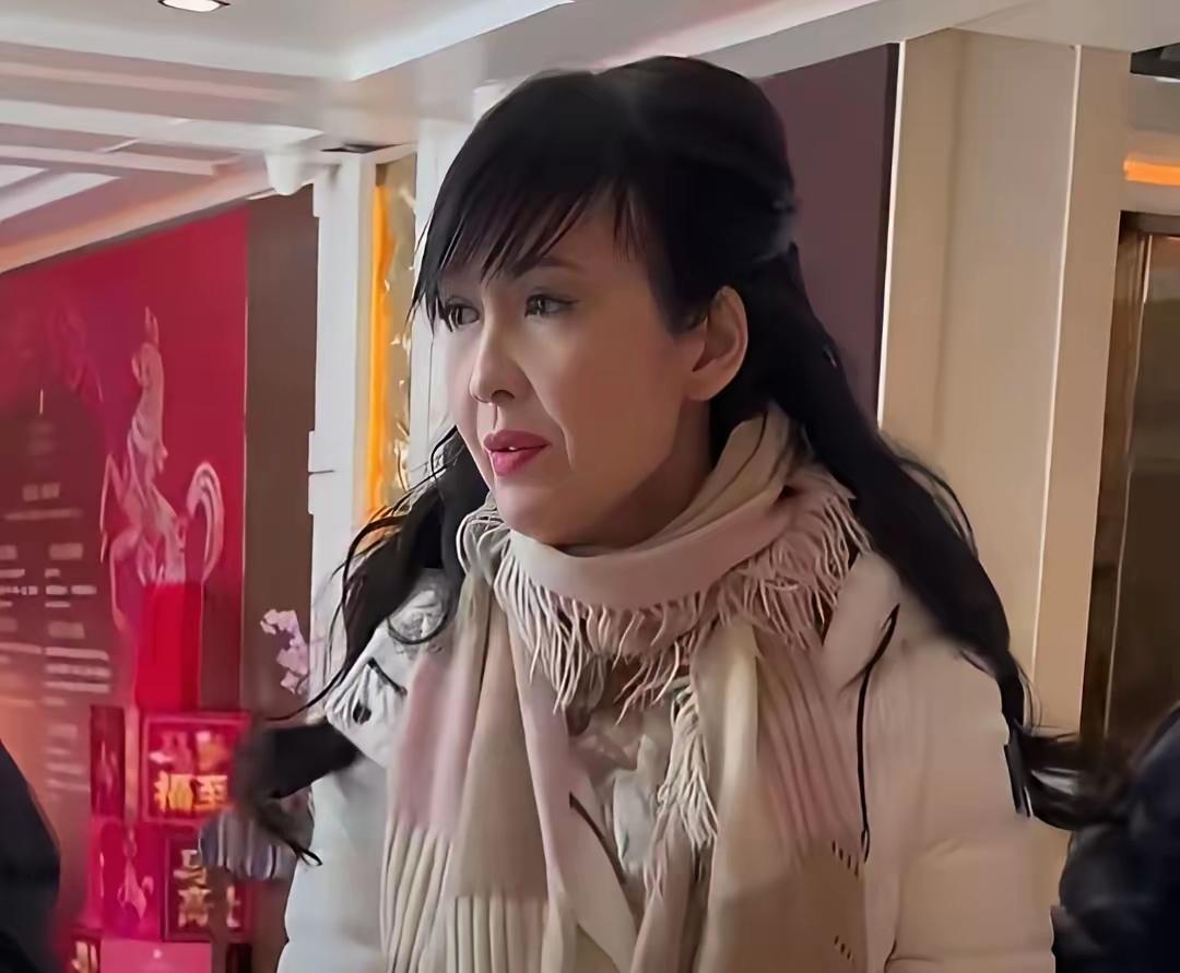 女神老了，但她心里还住着一个小公主…