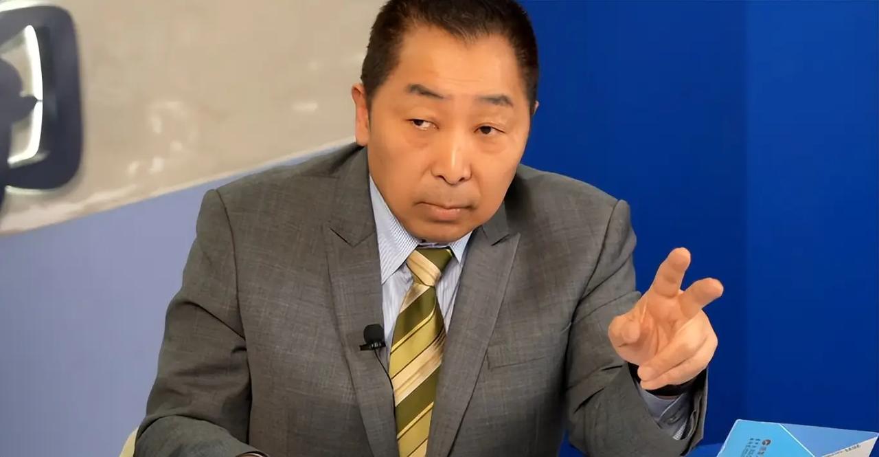 “美国会被中国拖垮！”唐湘龙大胆预测：我认为中国如果够聪明，中国的想法应该跟我一