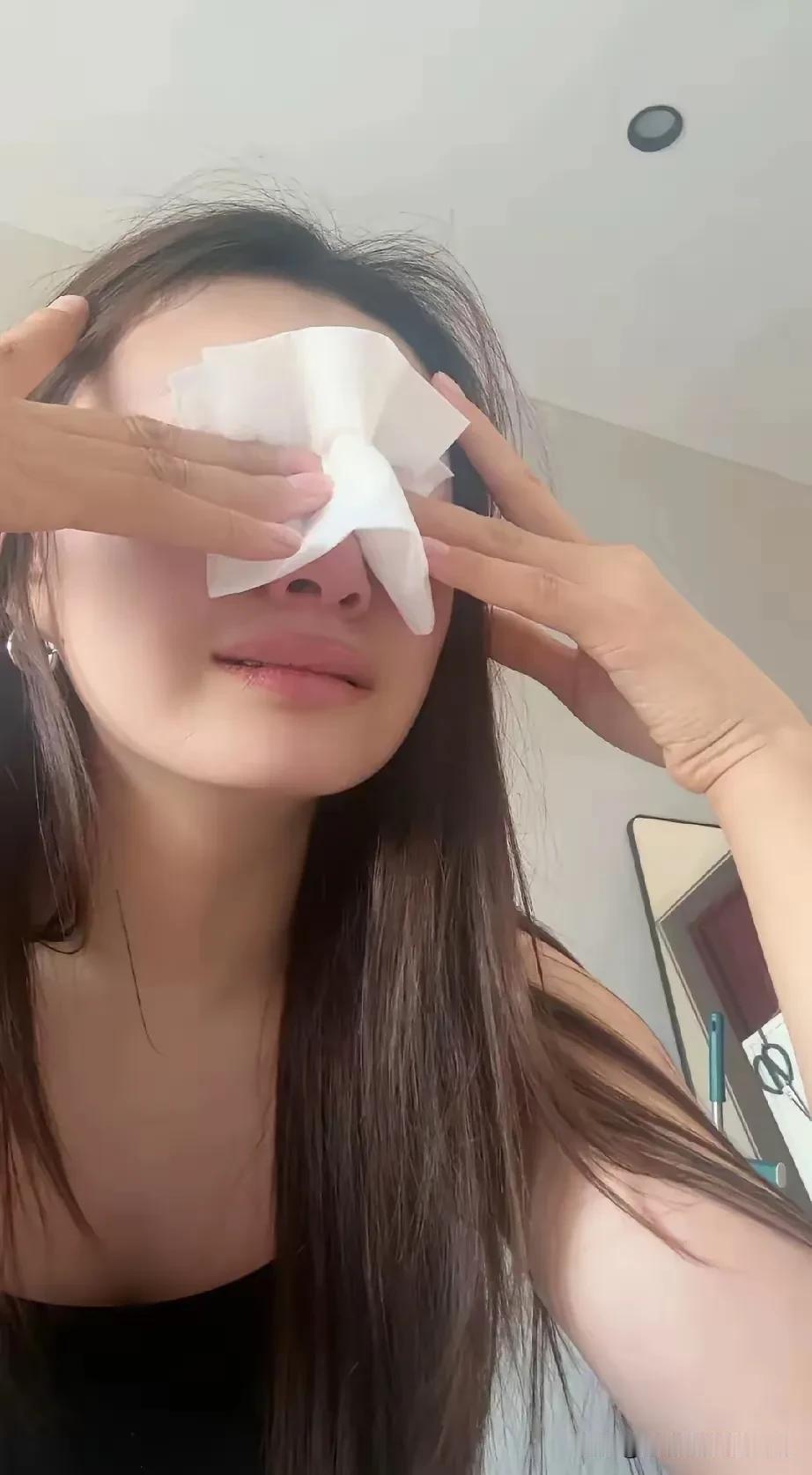 女子结婚多年一直没有怀孕，四处求医问药也没有效果，公公婆婆和丈夫的脸色越来越难看