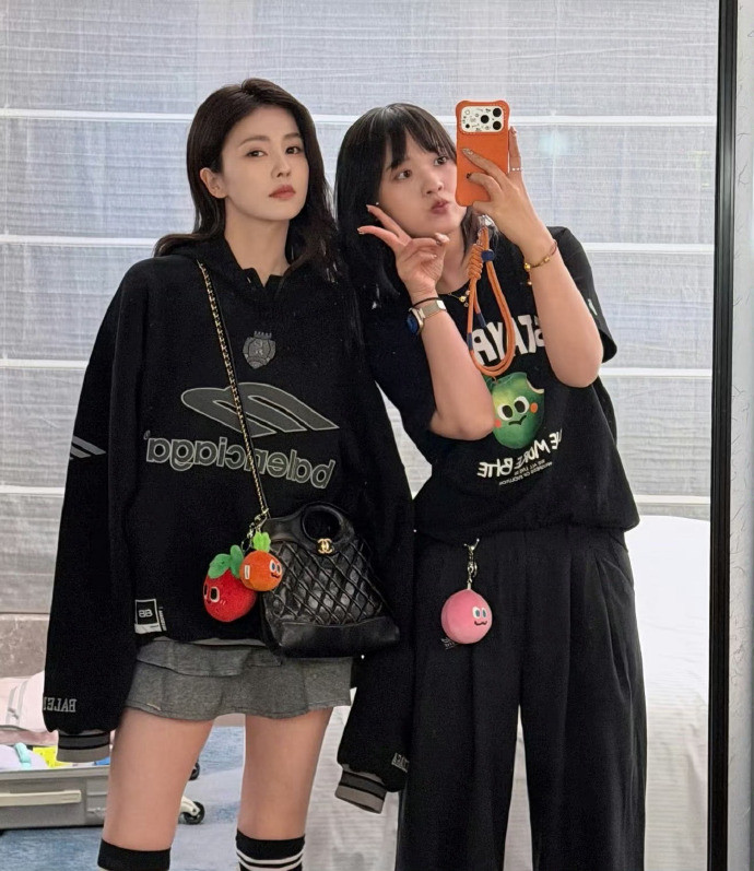 白鹿给呵呵买车了！咱就说谁不羡慕这样的友谊我也想要这样的闺蜜～​​​